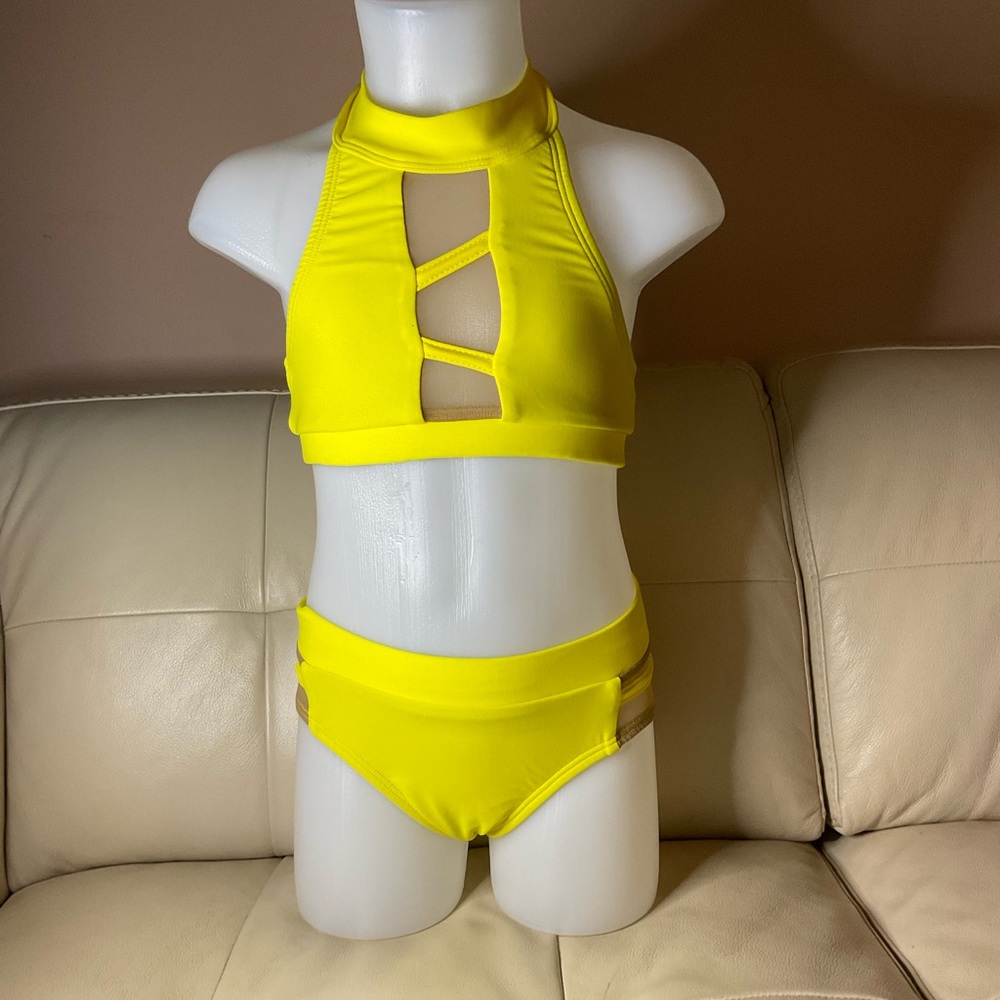 AADANCE 2 piece #66